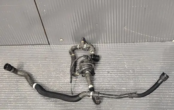 Alfa Romeo Stelvio Electric auxiliary coolant/water pump 52076512