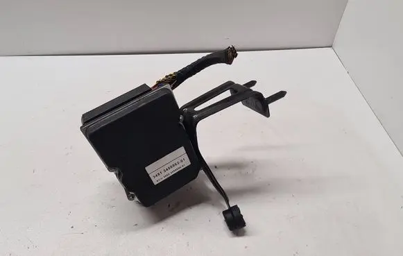 BMW X3 E83 ABS Pump 3450562 3450606
