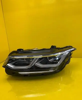 Volkswagen Tiguan Headlight/headlamp 5NB941081C