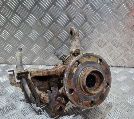 Volkswagen Touran I Front wheel hub