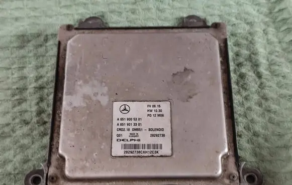 Mercedes-Benz C W204 Engine control unit/module 28292738 A6519013301