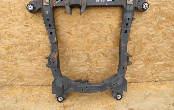 Opel Insignia A Front subframe 