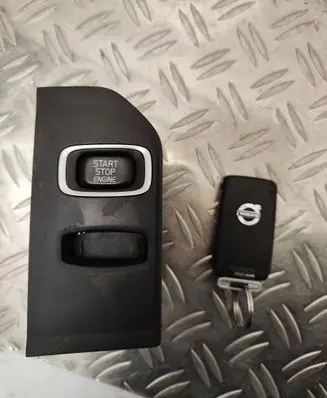 Volvo XC60 Ignition lock AH4N15607AE 28227917 3659AV01125