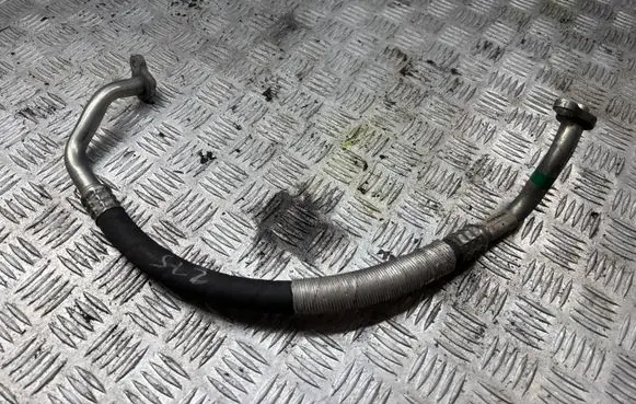 Air conditioning (A/C) pipe/hose