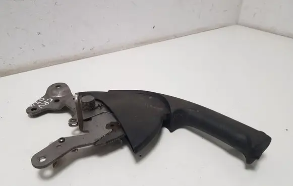 Honda CR-V Hand brake release handle 