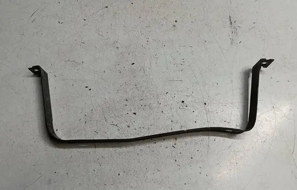 Audi Q2 - Fuel tank mounting bracket 5Q0201653A