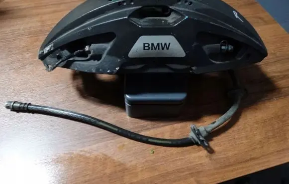BMW M5 Other brake parts 6872578
