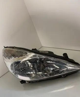 Peugeot 607 Headlight/headlamp 9654670880 89010121 620659