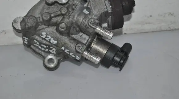 BMW 3 E90 E91 Fuel injection high pressure pump 0445010519 7823452