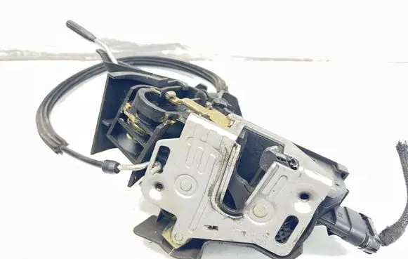 Mercedes-Benz ML W163 Front door lock A1637203135
