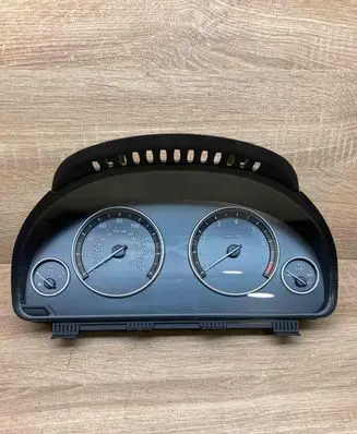 BMW 5 F10 F11 Speedometer (instrument cluster) 9255587 220705004