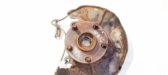 Toyota Avensis T250 Front wheel hub