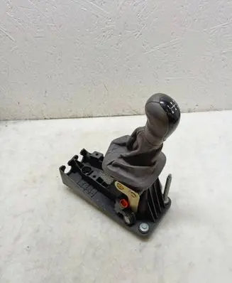Gear shifter/selector
