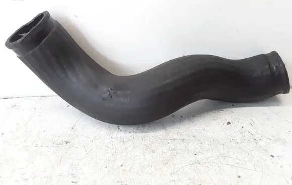 Volvo XC90 Intercooler hose/pipe