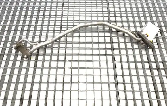 Air conditioning (A/C) pipe/hose