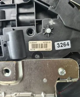 Volvo V70 Tailgate/trunk/boot lock/catch/latch 31253447 40758120 3264