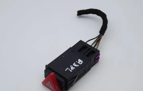 Audi A3 S3 8L Hazard light switch 8L0941509B