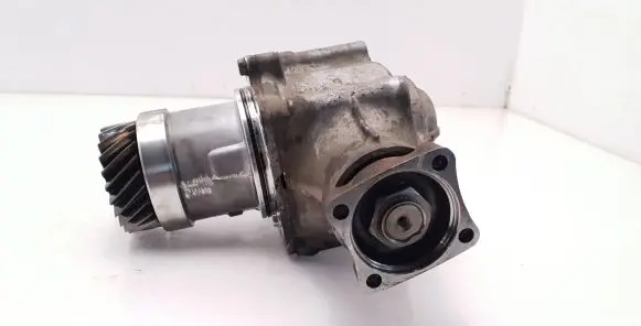 Gearbox transfer box case