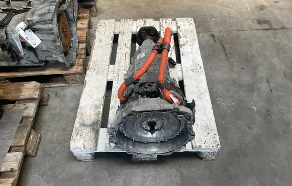 Lexus IS III XE30 Automatic gearbox 30920 13L8W06797 30030