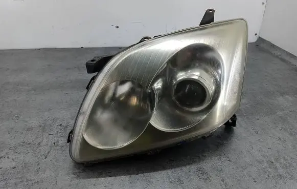 Toyota Avensis T250 Headlight/headlamp KOITO05-43