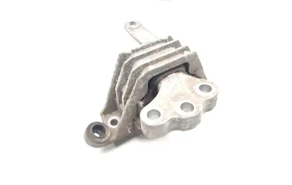 Opel Insignia A Engine mount bracket 13227717