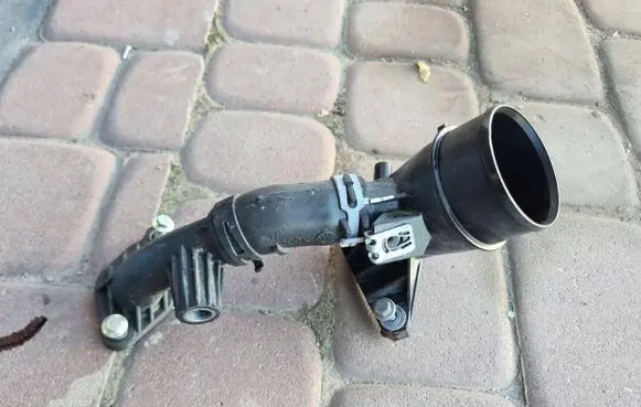 Thermostat/thermostat housing