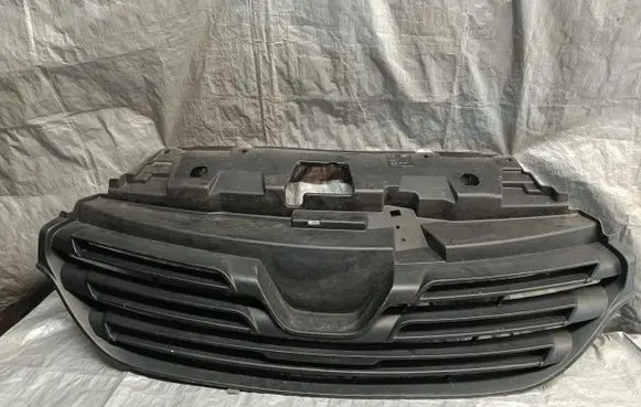 Renault Trafic III (X82) Front bumper upper radiator grill 623108673R