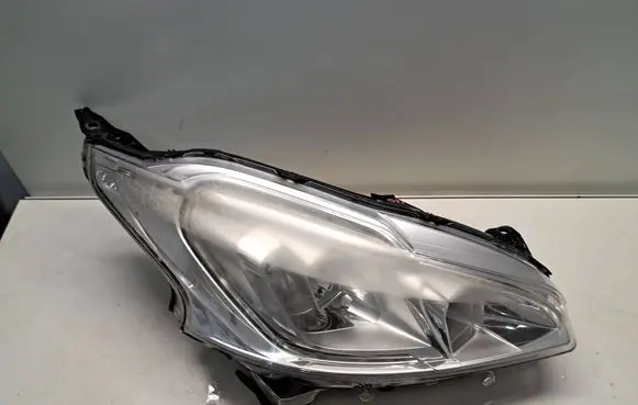 Peugeot 208 Headlight/headlamp 9802848480