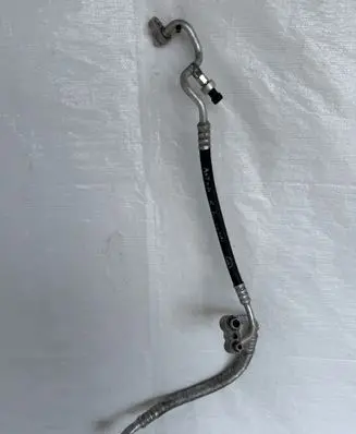 Opel Astra K Air conditioning (A/C) pipe/hose 39169633