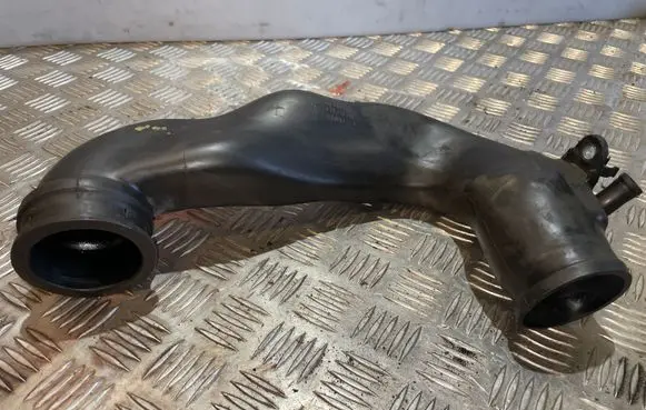 Opel Astra H Air intake hose/pipe 8980055582