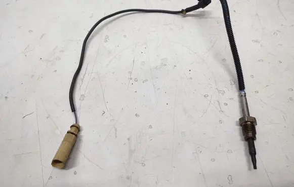 Audi A4 S4 B9 Exhaust gas temperature sensor 4M0906088AB