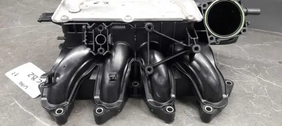Skoda Fabia Mk2 (5J) Intake manifold 03f129711f