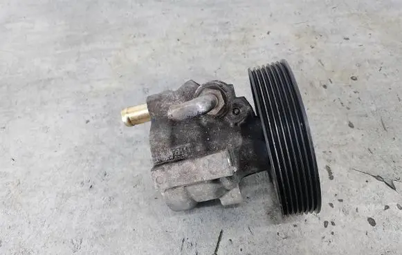 Renault Laguna II Power steering pump 8200054528