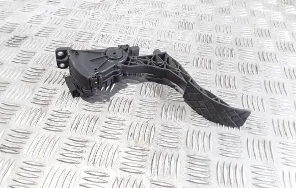 Skoda Fabia Mk1 (6Y) Accelerator throttle pedal 6Q1721503B 6PV00849501