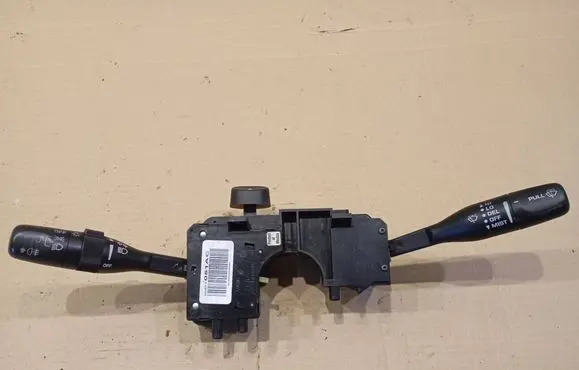 Chrysler PT Cruiser Wiper turn signal indicator stalk/switch 05073051AC 23199