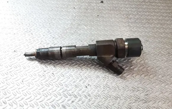 Volvo S40, V40 Fuel injector 8200055072 0445110021