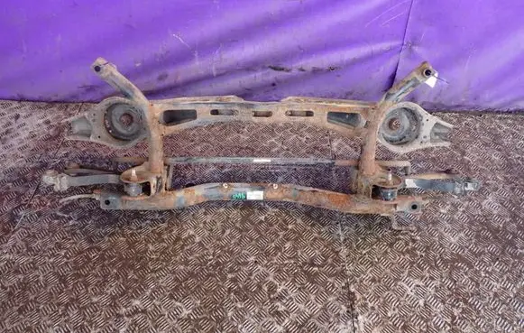 Skoda Octavia Mk2 (1Z) Rear axle beam 