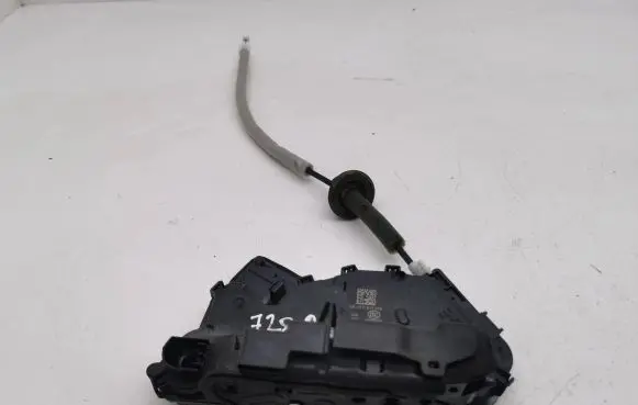 Audi A1 Front door lock 5TC837016 45820180