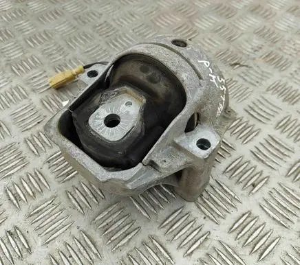 Porsche Macan (95B) Engine mount bracket PAC199381