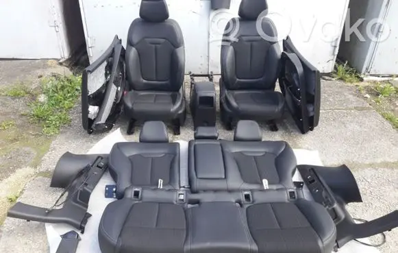 Renault Kadjar Seat set 