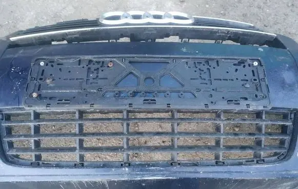 Audi A3 S3 8P Front bumper lower grill