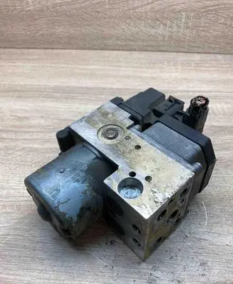 Audi A6 S6 C5 4B ABS Pump 0273004358 8E0614111AH