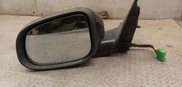 Volvo V70 Front door electric wing mirror 31297582