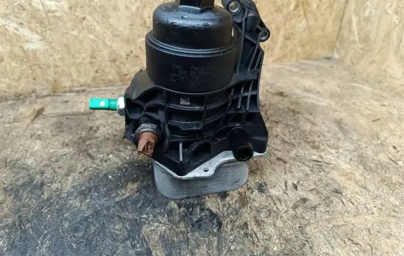 Skoda Octavia Mk3 (5E) Oil filter mounting bracket 03N115389 03N117021 03N115433