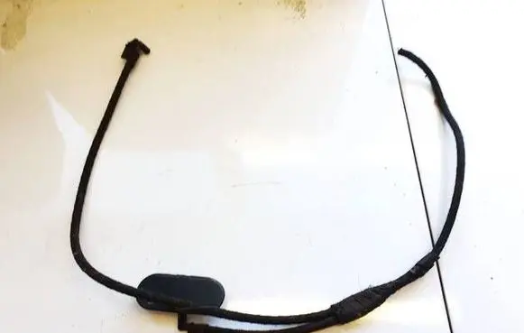 Windshield washer spray nozzle
