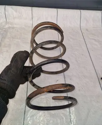Nissan Patrol Y61 Front coil spring