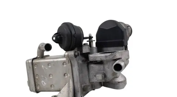 Volvo XC90 EGR valve cooler 31422315 31439464