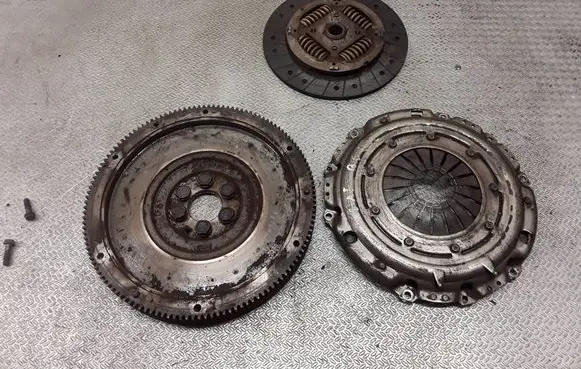Volkswagen PASSAT B6 Clutch set kit 702098 702123