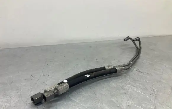 BMW 5 E60 E61 Engine mounting bracket 6764615