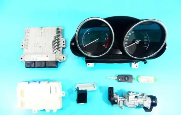 Mazda 3 II Engine control unit/module ECU AV61-12A650-PE IMPRK1194219